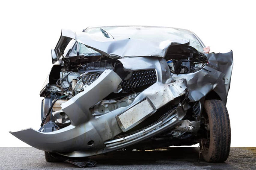 Total loss for car owners: A guide to insurance claims & settlements